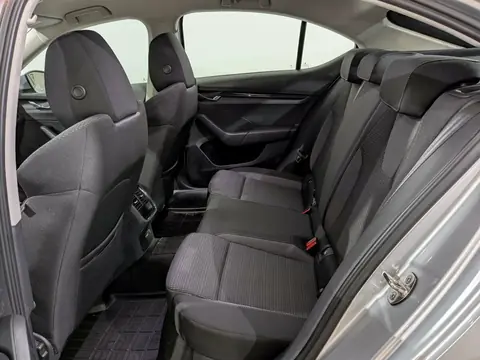 Skoda Octavia 2024, фото 7