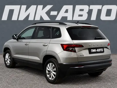 Skoda Karoq 2021, фото 4