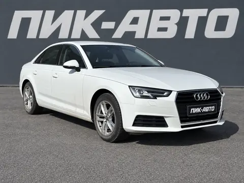 Audi A4 2019, фото 2
