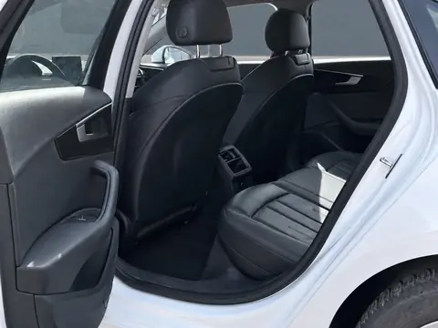 Audi A4 2019, фото 6