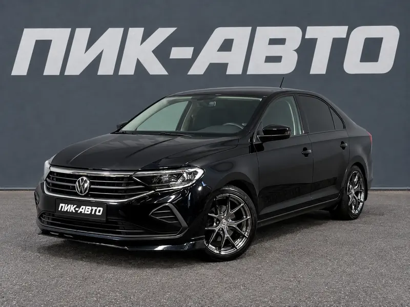 Volkswagen Polo 2021 — с пробегом, лифтбек, черный, фото 1