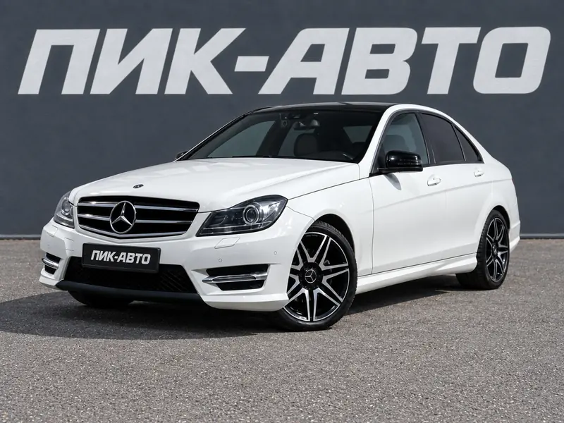Mercedes-Benz C-Класс 2014 — с пробегом, седан, белый, фото 1