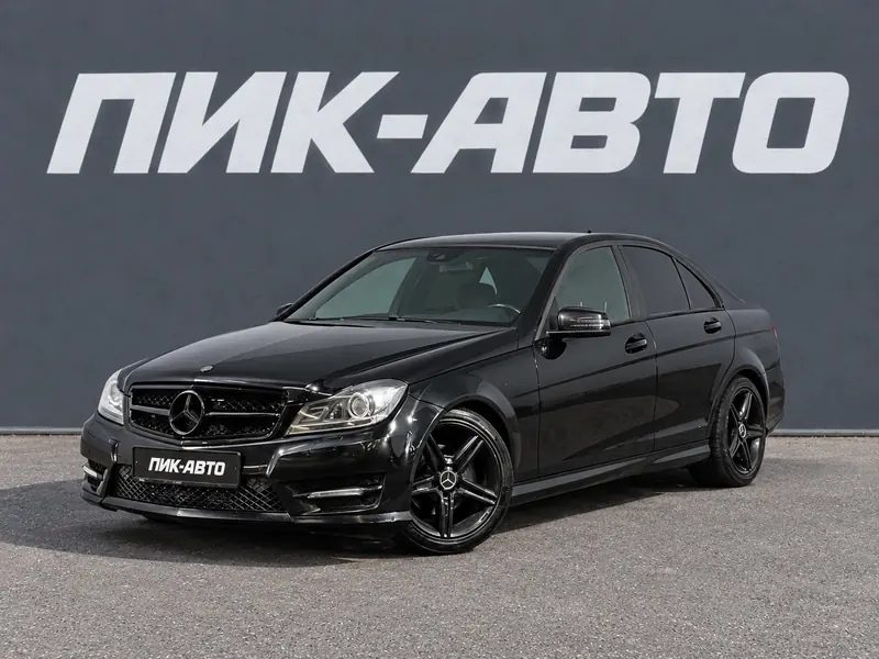 Mercedes-Benz C-Класс 2014 — с пробегом, седан, черный, фото 1