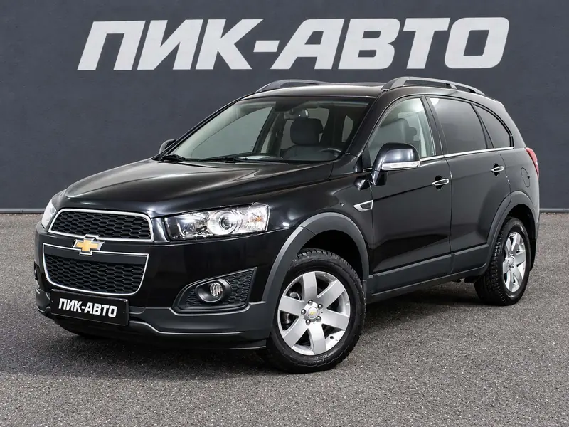Chevrolet Captiva 2015 — с пробегом, внедорожник, черный, фото 1