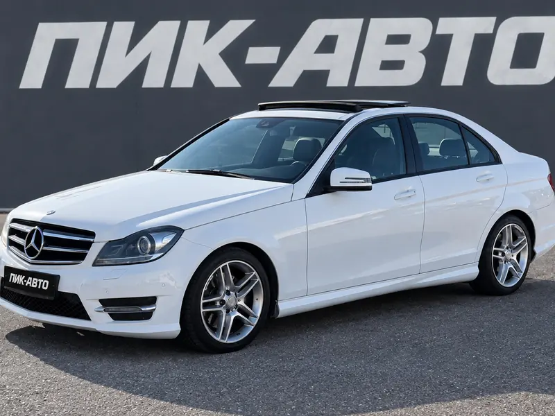 Mercedes-Benz C-Класс 2014 — с пробегом, седан, белый, фото 1