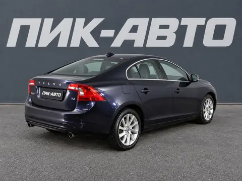 Volvo S60 2017, фото 4