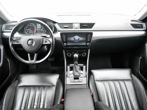 Skoda Superb 2017, фото 5