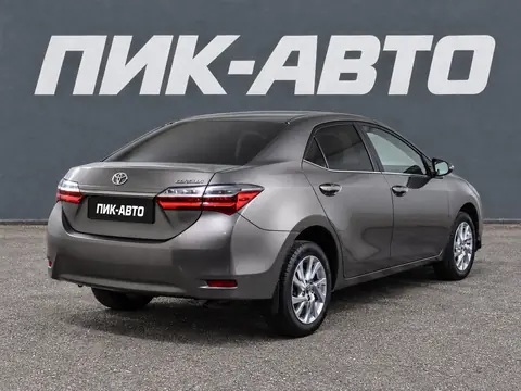 Toyota Corolla 2018, фото 3