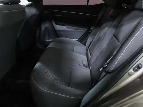 Toyota Corolla 2018, фото 5