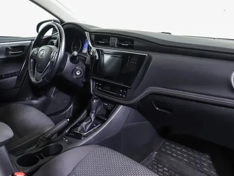 Toyota Corolla 2018, фото 8