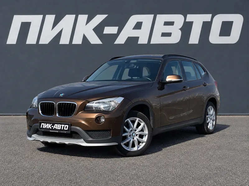 BMW X1 2015 — с пробегом, внедорожник, коричневый, фото 1