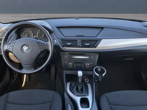 BMW X1 2015, фото 5