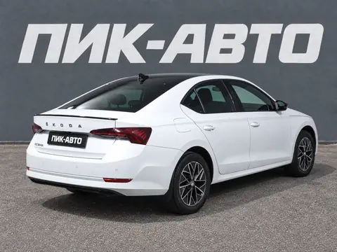 Skoda Octavia 2023, фото 2