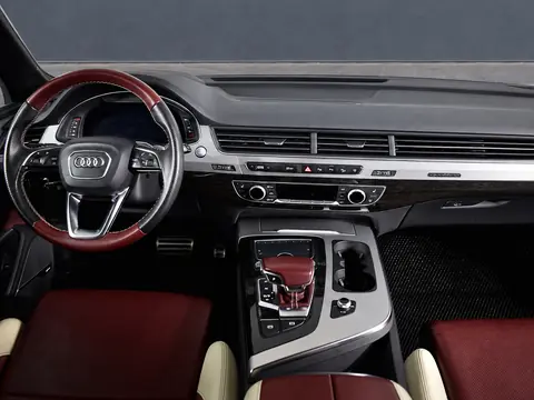 Audi Q7 2017, фото 6