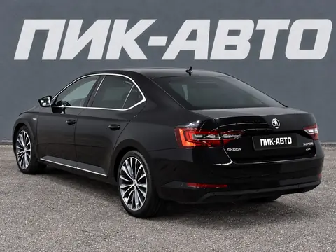 Skoda Superb 2018, фото 4