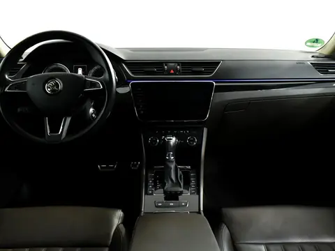 Skoda Superb 2018, фото 6