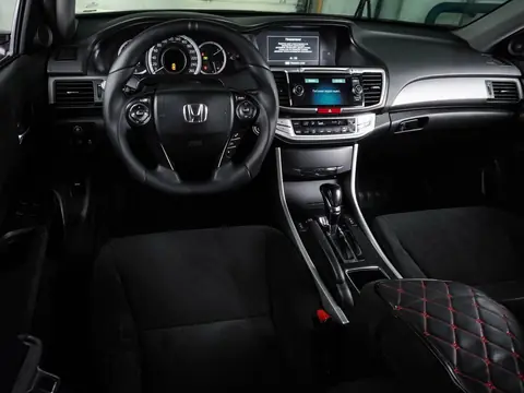 Honda Accord 2016, фото 5