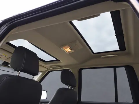 Land Rover Discovery 2013, фото 9