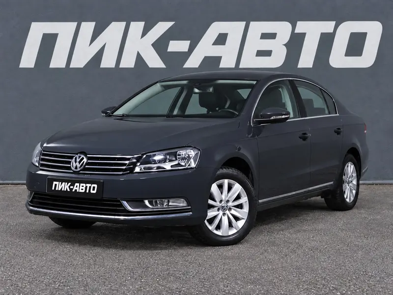 Volkswagen Passat 2015 — с пробегом, седан, серый, фото 1
