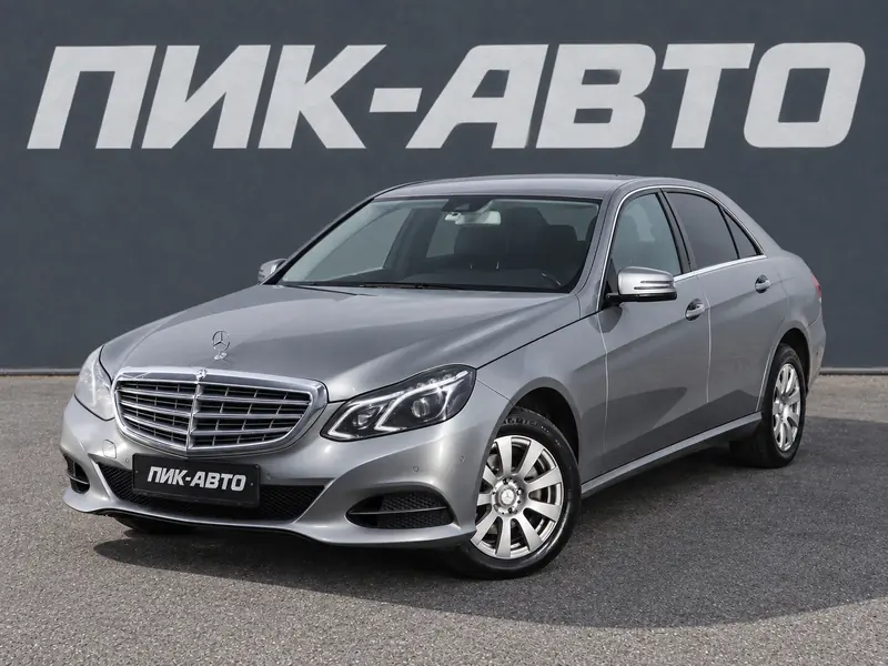 Mercedes-Benz E-Класс 2015 — с пробегом, седан, серый, фото 1