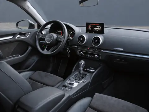 Audi A3 2018, фото 6