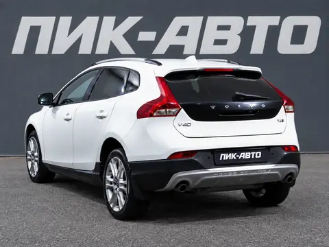 Volvo V40 Cross Country 2017, фото 4