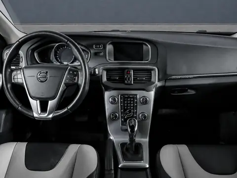 Volvo V40 Cross Country 2017, фото 7