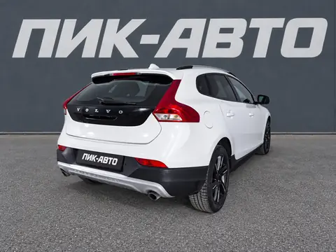 Volvo V40 Cross Country 2015, фото 3