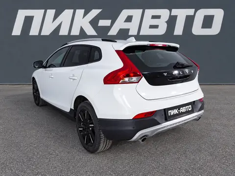Volvo V40 Cross Country 2015, фото 4