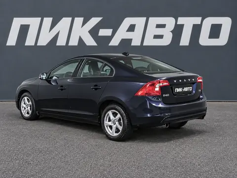 Volvo S60 2015, фото 4