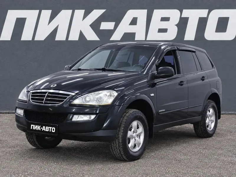 SsangYong Kyron 2015 — с пробегом, внедорожник, серый, фото 1