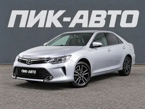 Toyota Camry 2017, фото 1