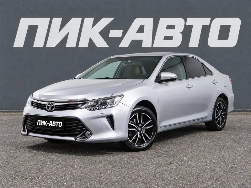 Toyota Camry 2017 — с пробегом, седан, серебряный, фото 1
