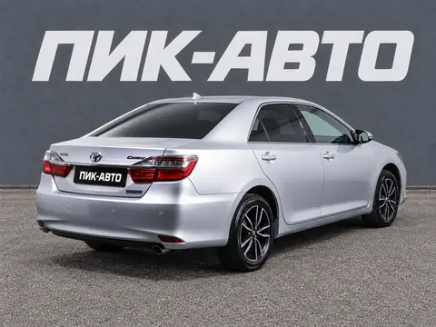 Toyota Camry 2017, фото 3