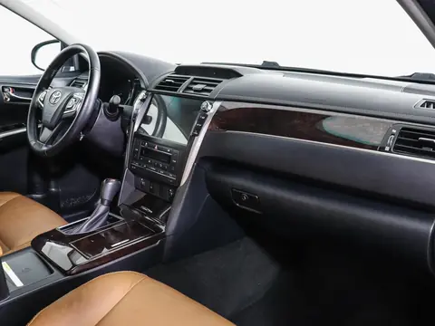 Toyota Camry 2017, фото 6