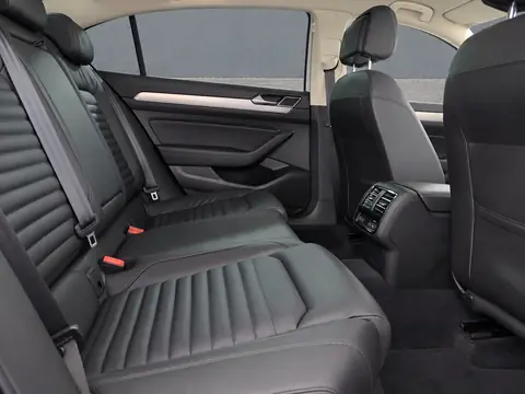 Volkswagen Passat 2018, фото 9