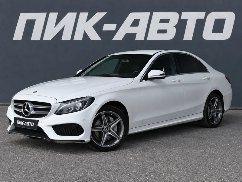 Mercedes-Benz C-Класс 2017 — с пробегом, седан, белый, фото 1