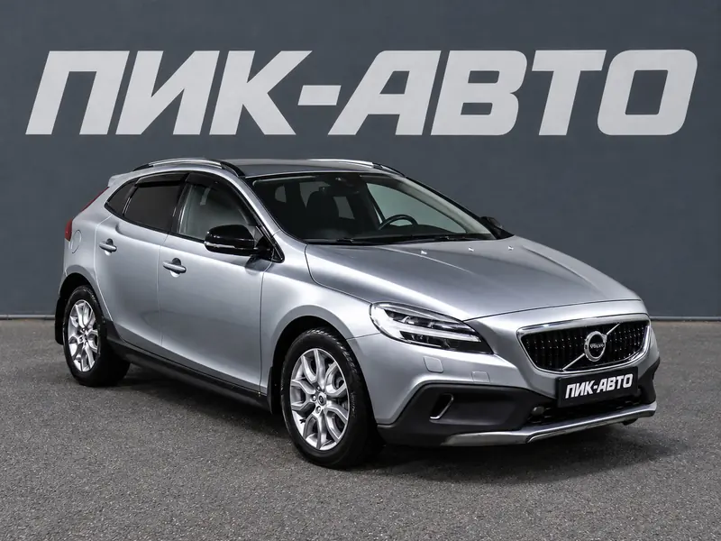 Volvo V40 Cross Country 2016 — с пробегом, хэтчбек, серебряный, фото 1