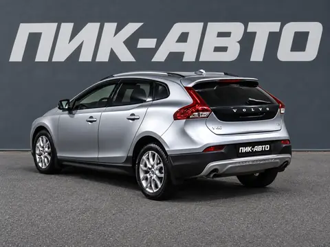 Volvo V40 Cross Country 2016, фото 3