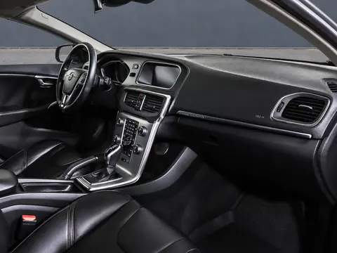 Volvo V40 Cross Country 2016, фото 4