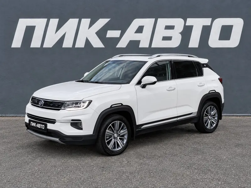 Changan CS35 Plus 2022 — с пробегом, внедорожник, белый, фото 1