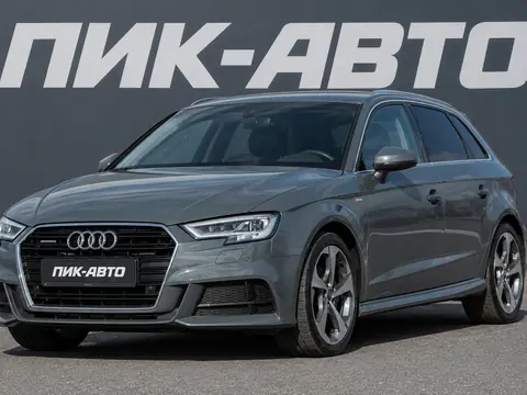 Audi A3 2018, фото 1