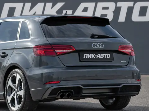 Audi A3 2018, фото 3