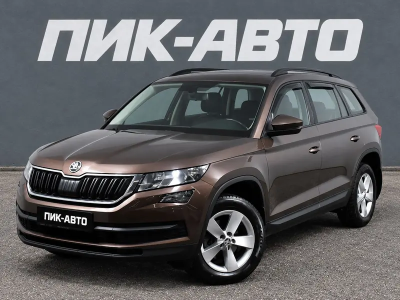 Skoda Kodiaq 2020 — с пробегом, внедорожник, коричневый, фото 1