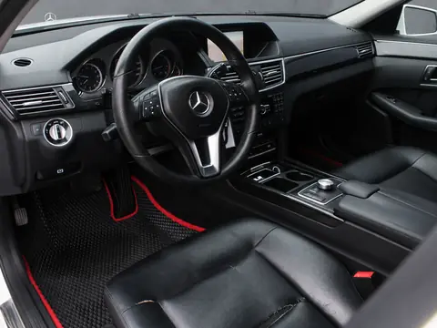 Mercedes-Benz E-Класс 2013, фото 5