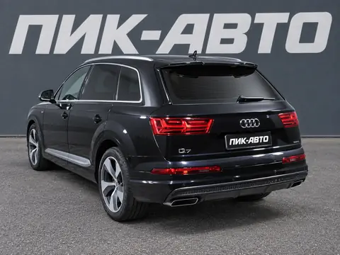 Audi Q7 2018, фото 4