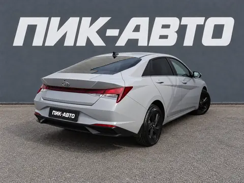 Hyundai Elantra 2022, фото 3