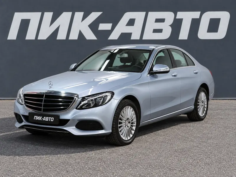 Mercedes-Benz C-Класс 2018 — с пробегом, седан, голубой, фото 1