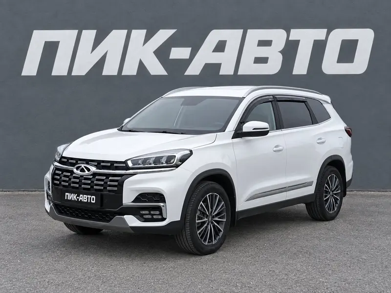 Chery Tiggo 8 2023 — с пробегом, внедорожник, белый, фото 1