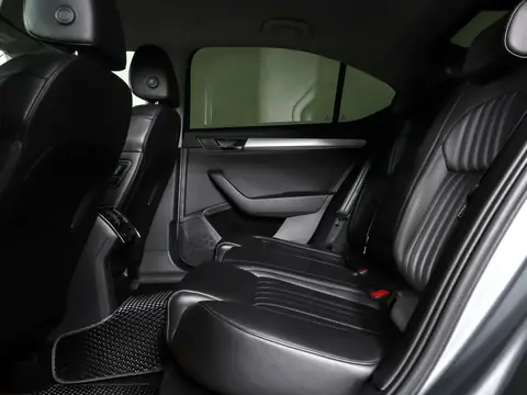 Skoda Superb 2018, фото 5
